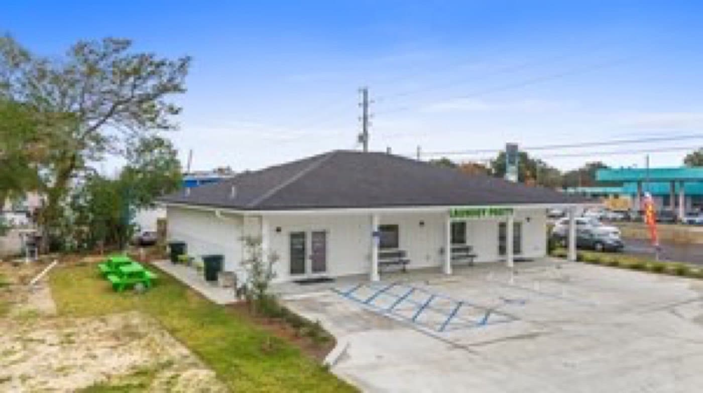 New architectural shingle roof on a commercial building in Fort Walton Beach, FL by Whitrock Associates